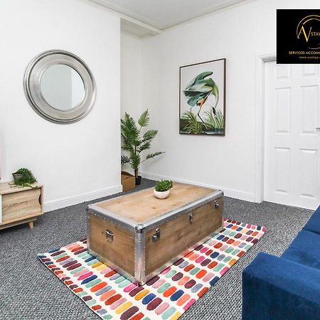 Modern House By Av Stays Short Lets & Serviced Accommodation St Helens St Helens (Merseyside) Exterior photo
